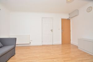 Photo 25- click for photo gallery